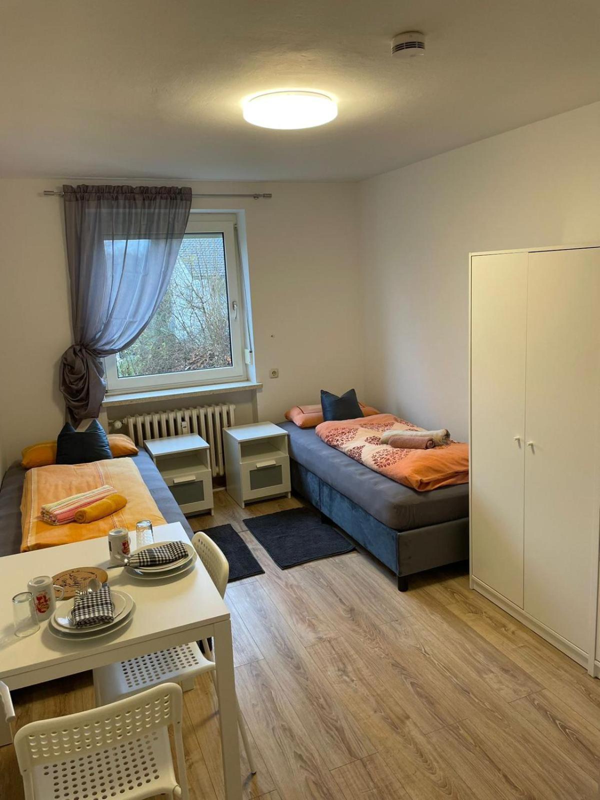 Zv-Scholtz Monteurswohnungen Burgkirchen an der Alz エクステリア 写真