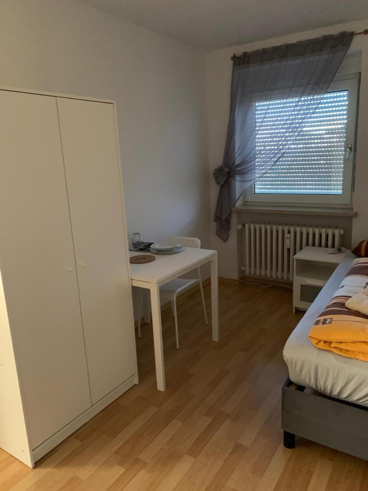 Zv-Scholtz Monteurswohnungen Burgkirchen an der Alz エクステリア 写真