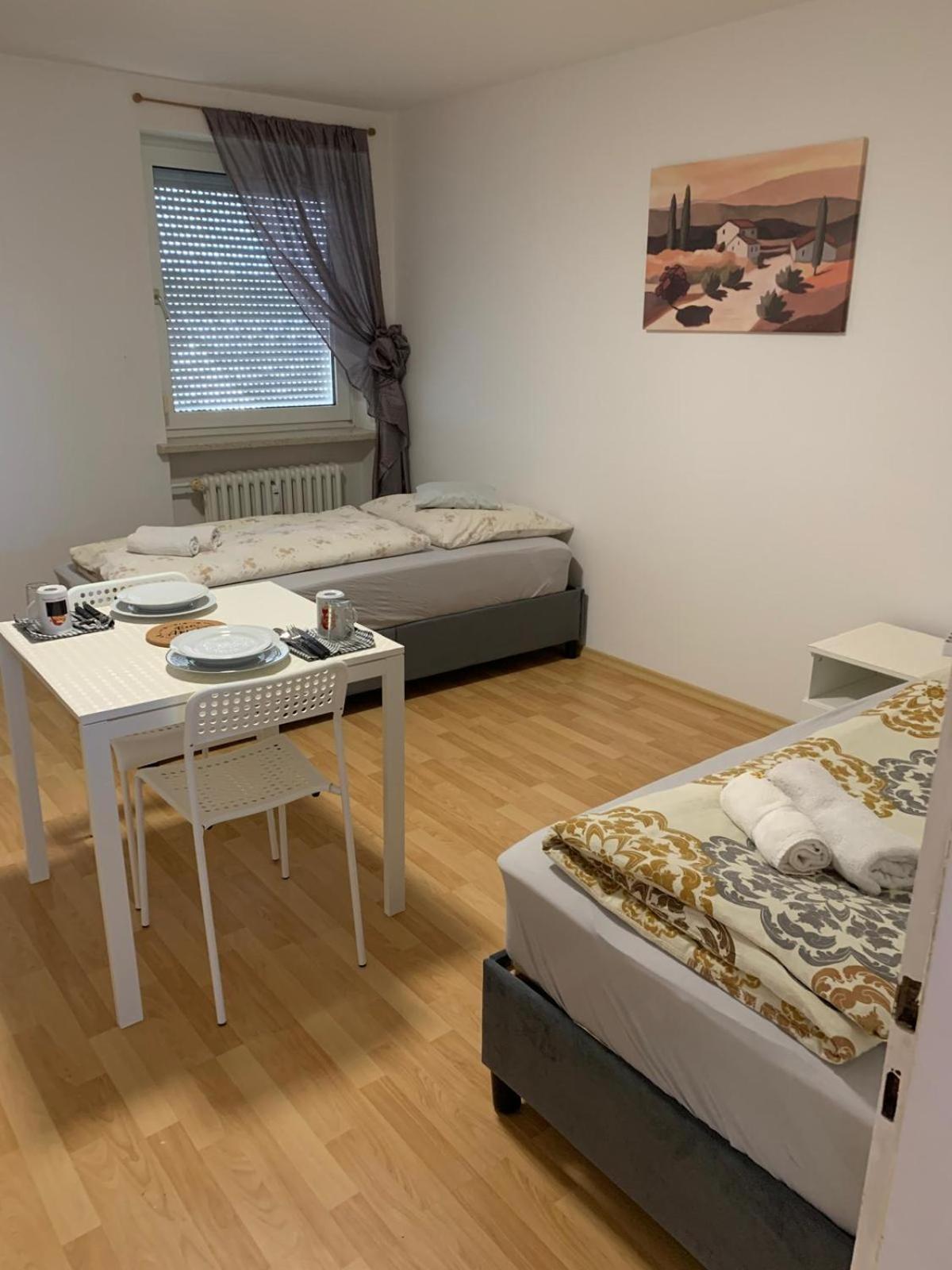 Zv-Scholtz Monteurswohnungen Burgkirchen an der Alz エクステリア 写真